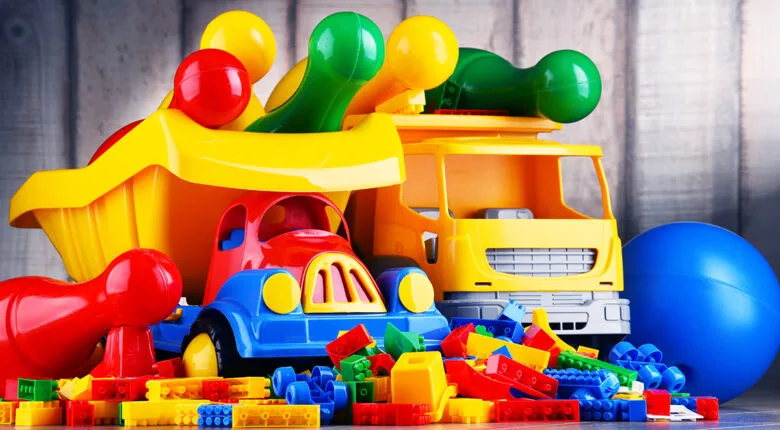 Brinquedos de Plástico: O Que Saber Antes de Comprar?